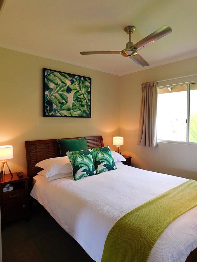 Watersons At Airlie Central Apartments 에일리비치 외부 사진