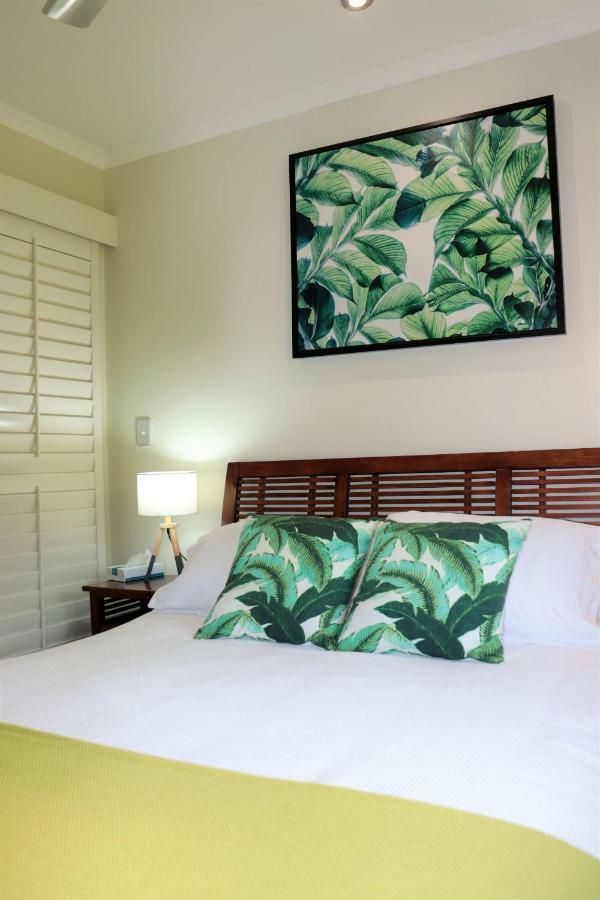 Watersons At Airlie Central Apartments 에일리비치 외부 사진